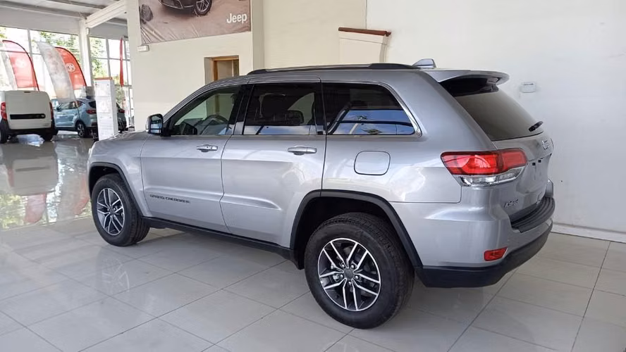 Jeep Grand Cherokee Laredo