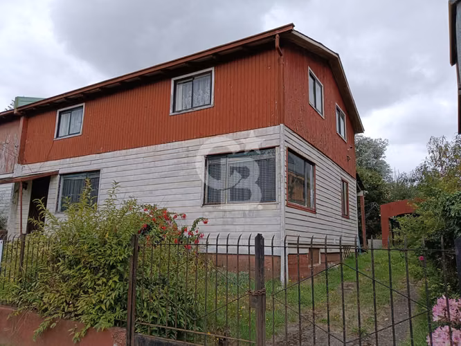 Casa Estratégica: Ideal Empresas amplio patio y  céntrica