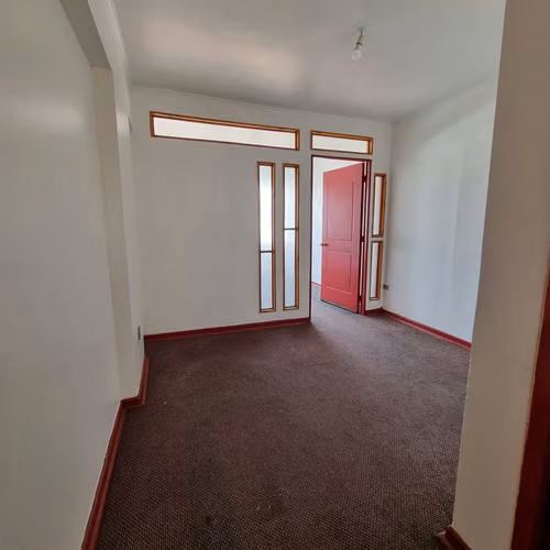 Oficina 42 en Arriendo en Edificio Florencia, La Serena Centro | 23 m² con Internet Incluido