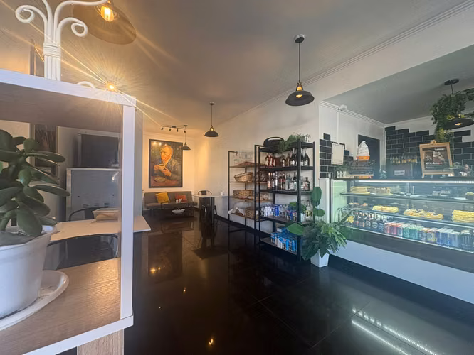En Venta Derecho A Llaves De Cafetería En Strip Center
