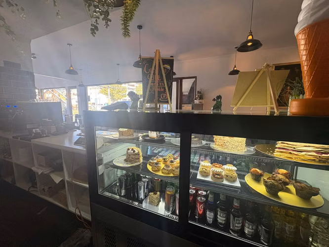 En Venta Derecho A Llaves De Cafetería En Strip Center