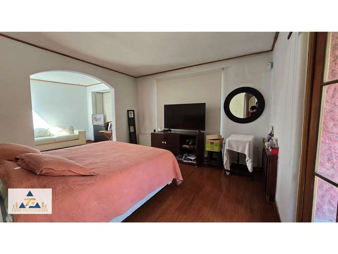 Nuevo Precio! Hermosa casa chilena con espectacular jardín aislado