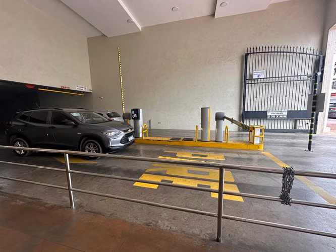 Locales Comerciales y Oficinas en Arriendo en Edificio Balmaceda | Centro de La Serena