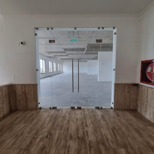 Locales Comerciales y Oficinas en Arriendo en Edificio Balmaceda | Centro de La Serena