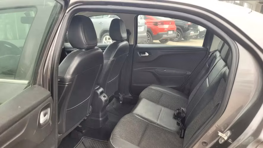 Peugeot301 HDI 92HP 1.6 MT 1.6 • 4x2 • Mecánica • 2022