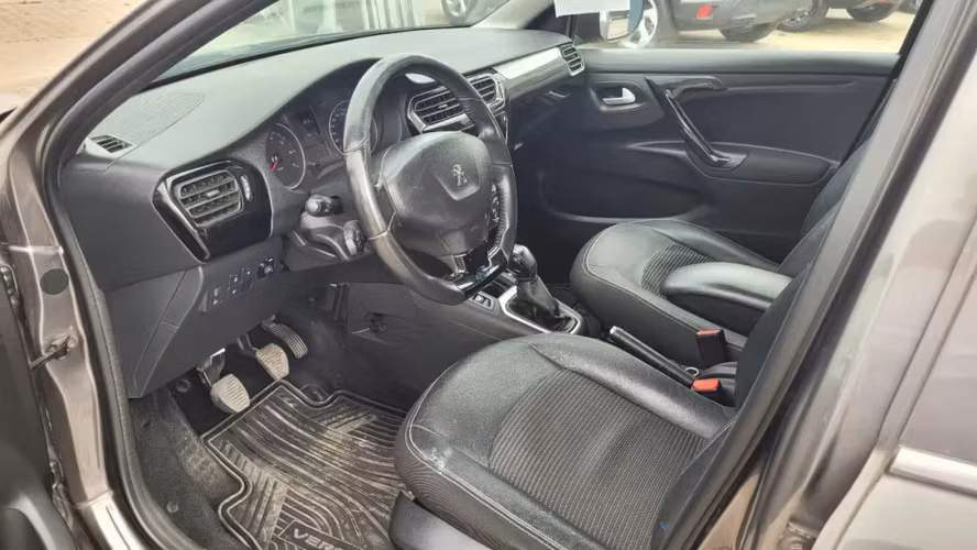 Peugeot301 HDI 92HP 1.6 MT 1.6 • 4x2 • Mecánica • 2022