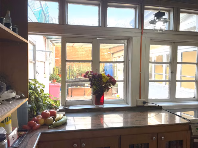 Versátil y funcional casa con aptitud habitacional o comercial - Imagen 18