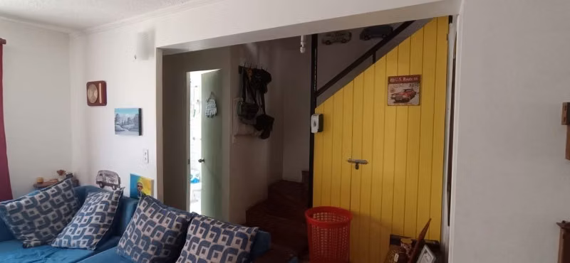Vendo casa de tres pisos en Exequiel Fernandez, Macul
