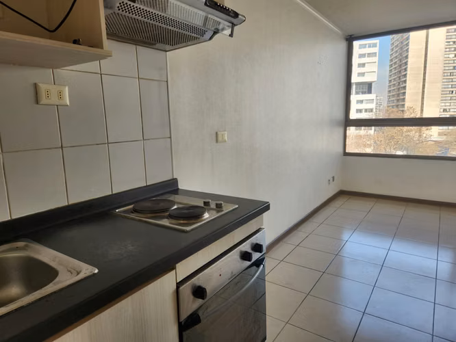 Arriendo Home Estudio / 50% DCTO / ESTACION CENTRAL