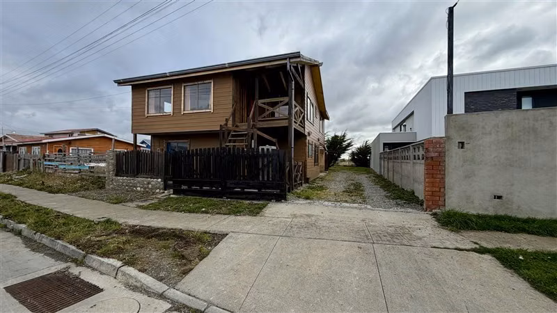 Casa en venta de 4 dorm. en Punta Arenas