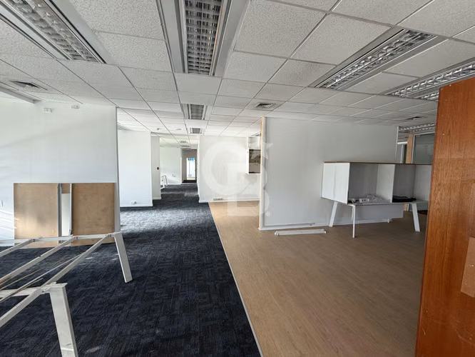 Oficina de 270,3 m2 habilitada en Ciudad Empresarial