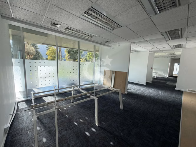 Oficina de 270,3 m2 habilitada en Ciudad Empresarial