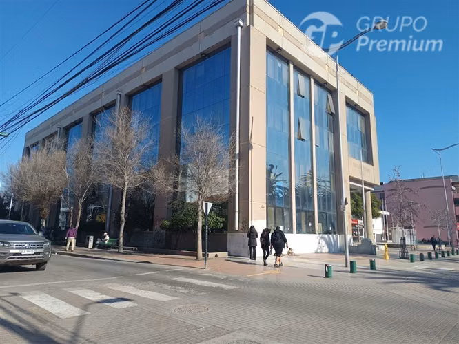 OPORTUNIDAD EN OVALLE MEDIA CUADRA EN PLENO CENTRO V MACKENN