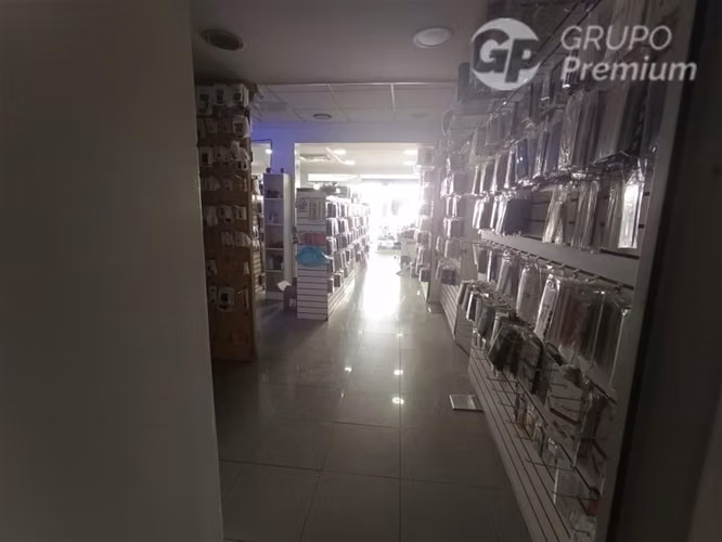 OPORTUNIDAD EN OVALLE MEDIA CUADRA EN PLENO CENTRO V MACKENN
