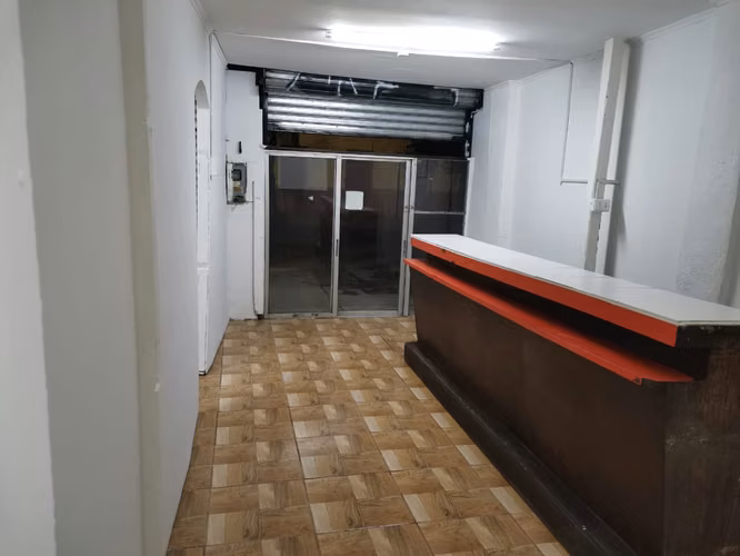 Se Vende Excelente Local Calle Maule Santa Rosa - Imagen 3