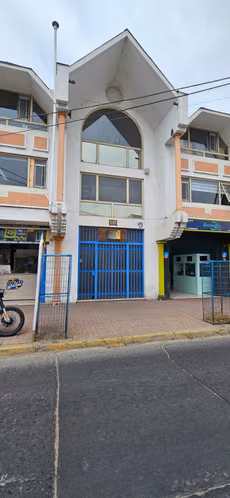 EDIFICIO DE 3 PISOS. 9 LOCALES, 7 OFICINAS Y 2 DEPARTAMENTOS - Imagen 10