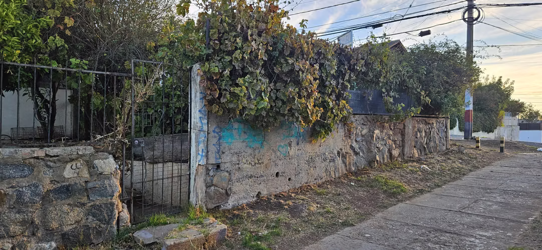 TERRENO 1.275M2 CERCANO A CALLES ALVAREZ CON TRASLAVIÑA Y AGUA SANTA . - Imagen 4
