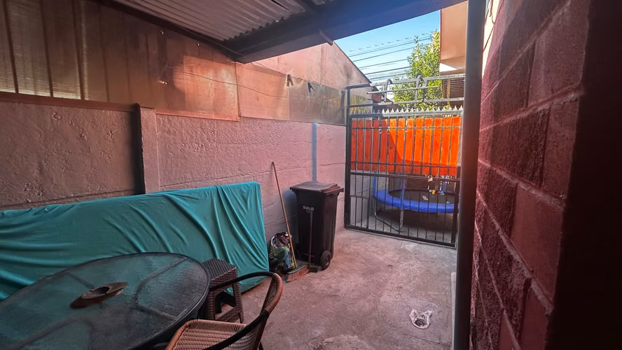 Casa 2 Pisos, 3D,2B, Estacionam, micro barrio (153370)