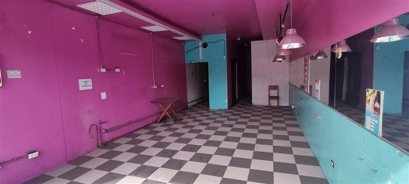 Local Comercial , Santa Rosa con Américo Vespucio