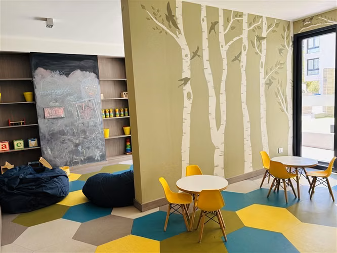 Departamento casi nuevo 3dorm 2baños 1est Metro Chile España