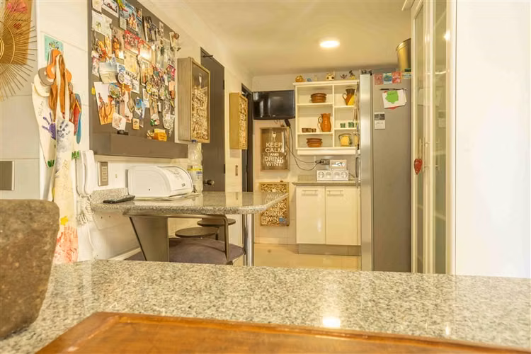 1% de comisión Casa venta 6 dormitorios 4 baños Peñalolén - Imagen 27