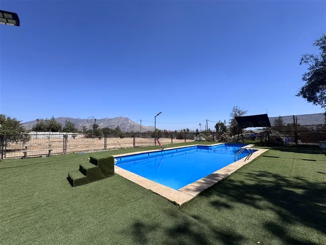 Parcela en arriendo en Pirque