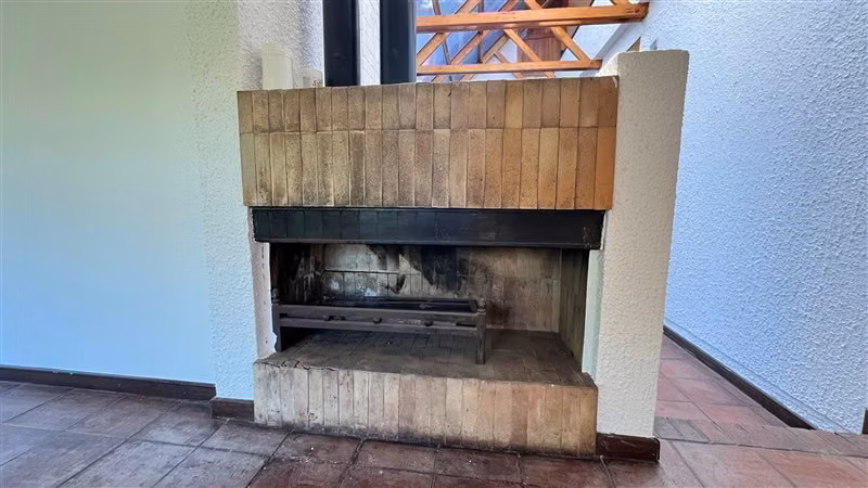 Casa en arriendo de 4 dorm.3bñ, piscina en Calera de Tango