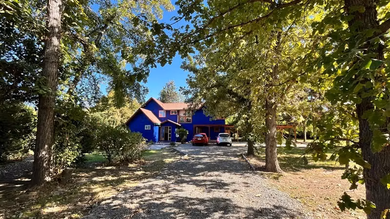 Casa en arriendo de 4 dorm.3bñ, piscina en Calera de Tango