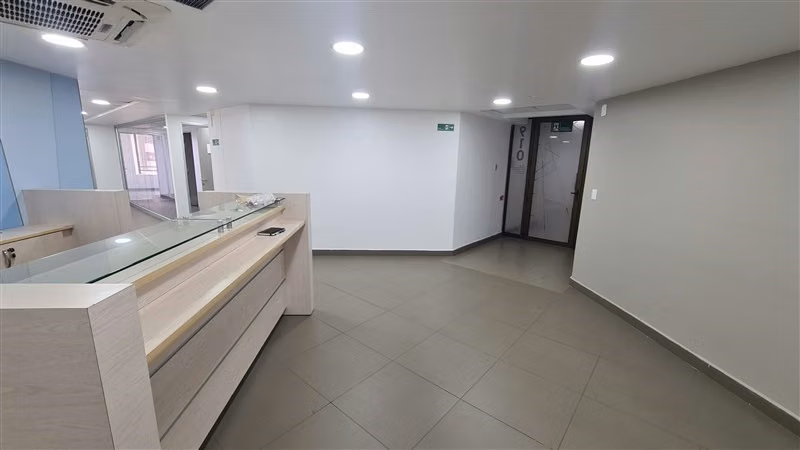 Oficina Arriendo Providencia MLos Leones 315m2 ideal CMedico