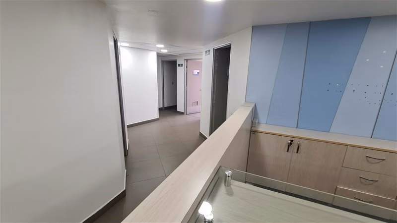 Oficina Arriendo Providencia MLos Leones 315m2 ideal CMedico - Imagen 4