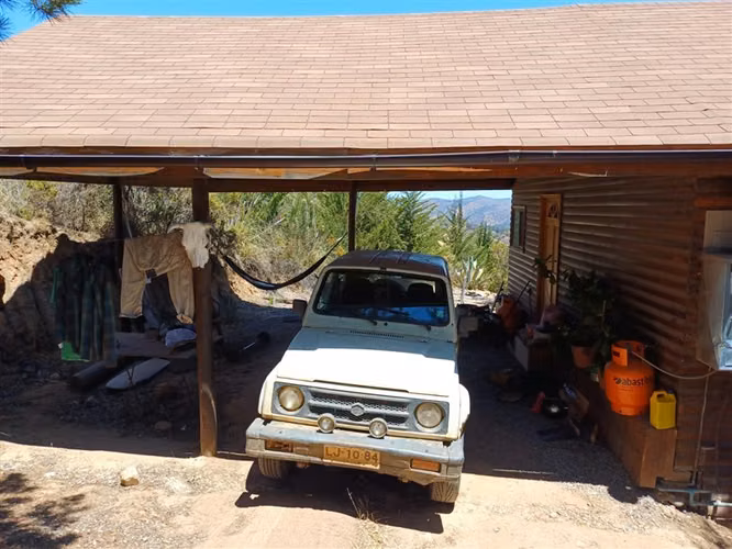 Parcela y cabaña venta en Hacienda el pangal, Casa blanca