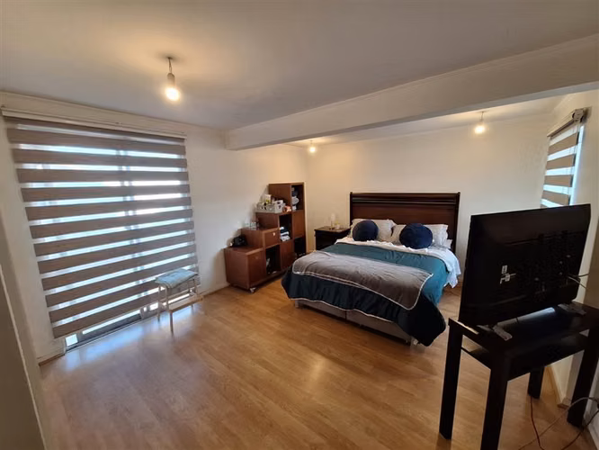 Casa en venta de 5 dorm. en Las Condes