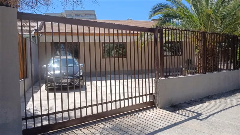 Casa en venta de 3 dorm. en Las Condes