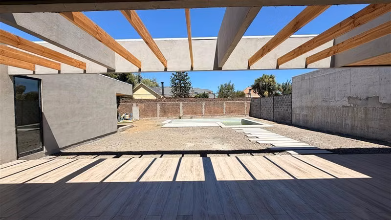 Casa en venta de 4 dorm. en Chillán con piscina - Imagen 32