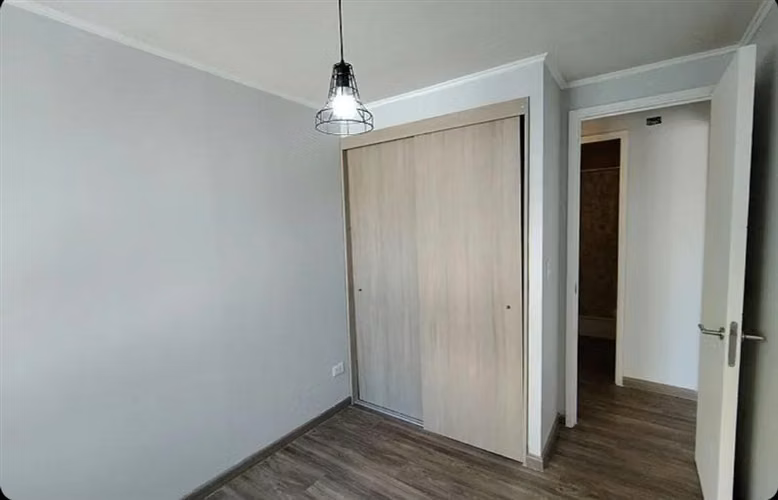 Se vende departamento en condominio en La Florida (2D-2B)