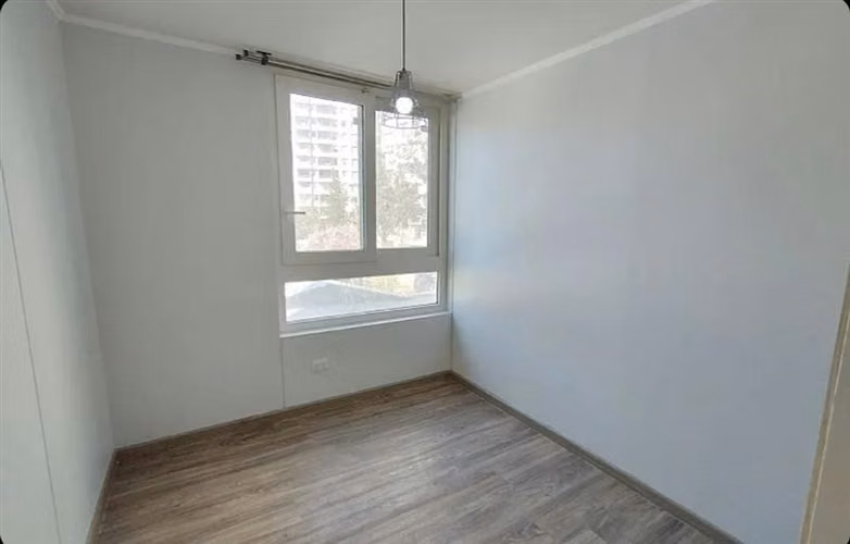 Se vende departamento en condominio en La Florida (2D-2B)
