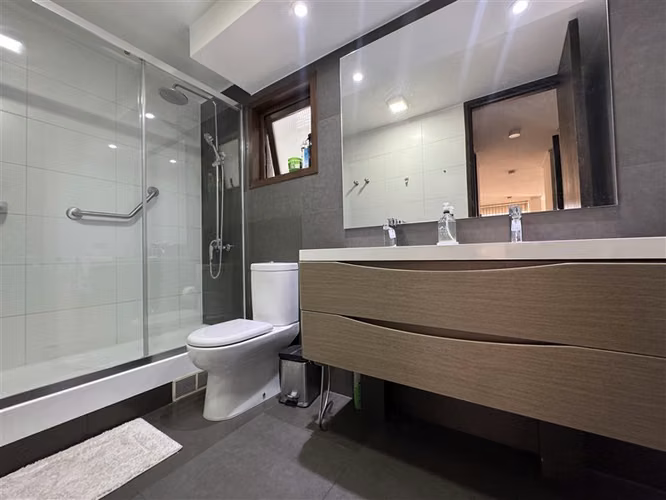 Exclusivo Departamento en venta de 3 dorm. en Las Condes
