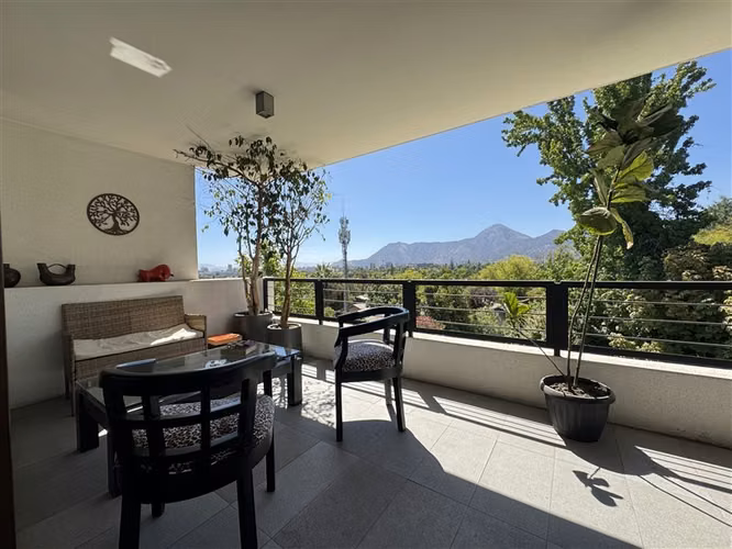 Exclusivo Departamento en venta de 3 dorm. en Las Condes