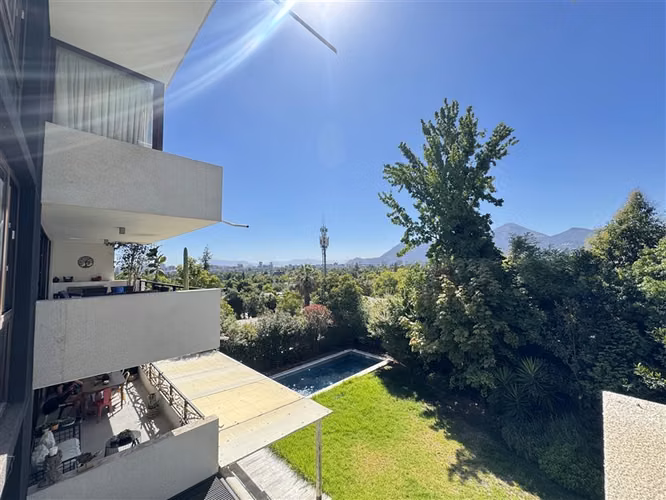 Exclusivo Departamento en venta de 3 dorm. en Las Condes