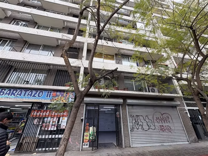 Arriendo Local en Santiago Centro 41m2 - Imagen 2