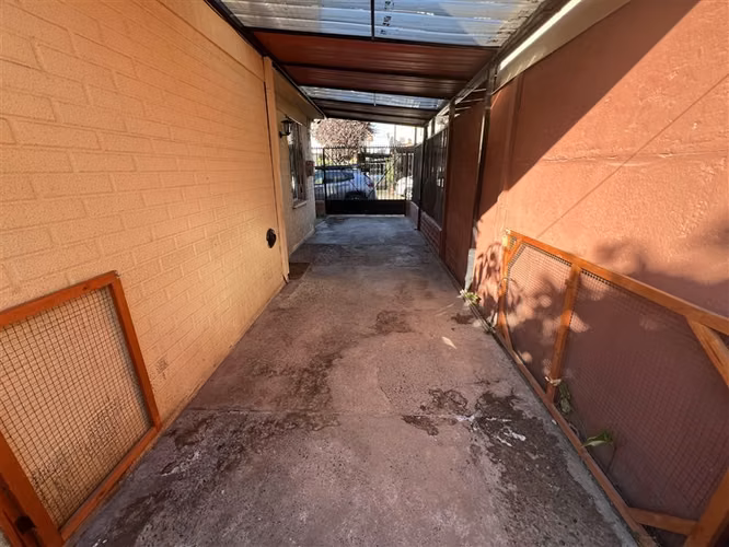 Casa en venta de 3 dorm, 2 baños. Ciudad satélite . en Maipú - Imagen 18