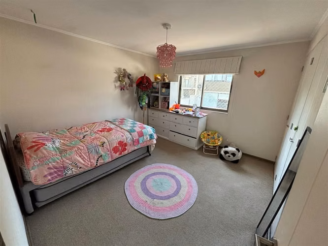 Casa en venta 4 dorm en Huechuraba dentro de condominio