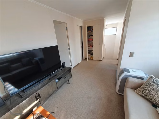 Casa en venta 4 dorm en Huechuraba dentro de condominio