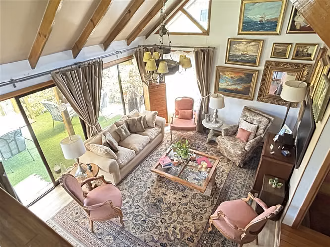 Se vende casa en Martín de Salvatierra.