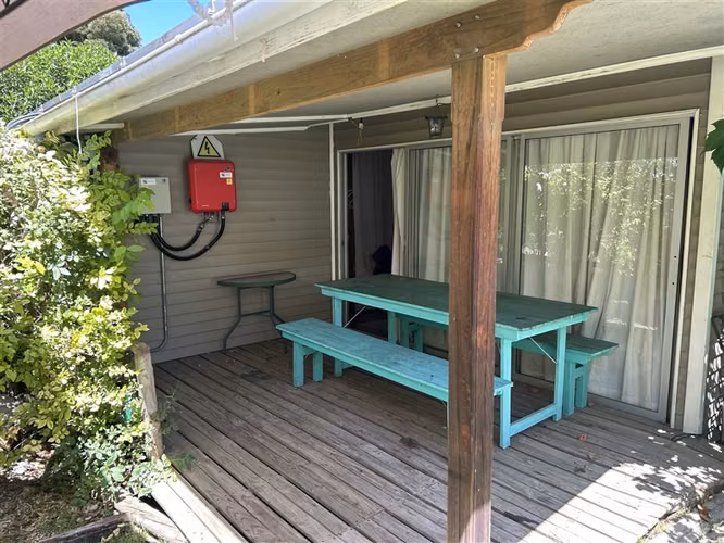 Se vende casa en Martín de Salvatierra.
