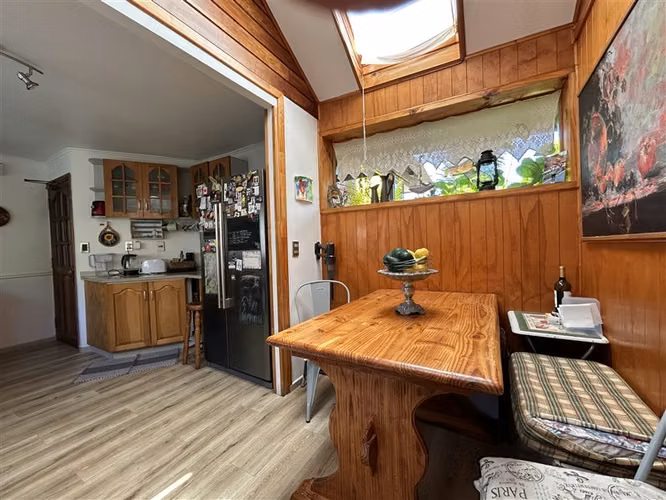 Se vende casa en Martín de Salvatierra.
