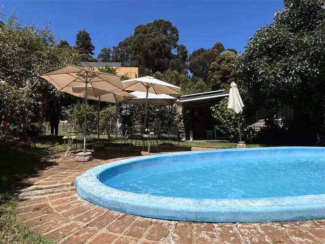 Se vende casa en Martín de Salvatierra.