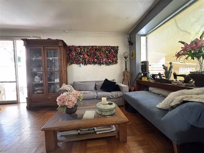 Casa en venta de 3 dorm. en Las Condes - Imagen 2