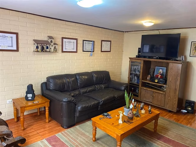 Casa en venta de 4 dorm. en Maipú - Imagen 2
