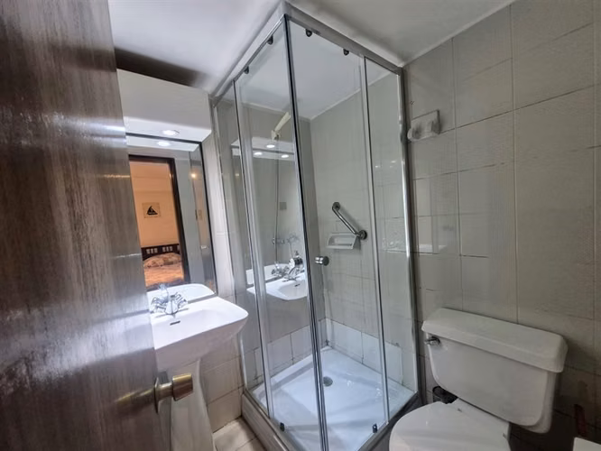 Departamento en venta de 5 dorm. con 2 estac en Viña del Mar